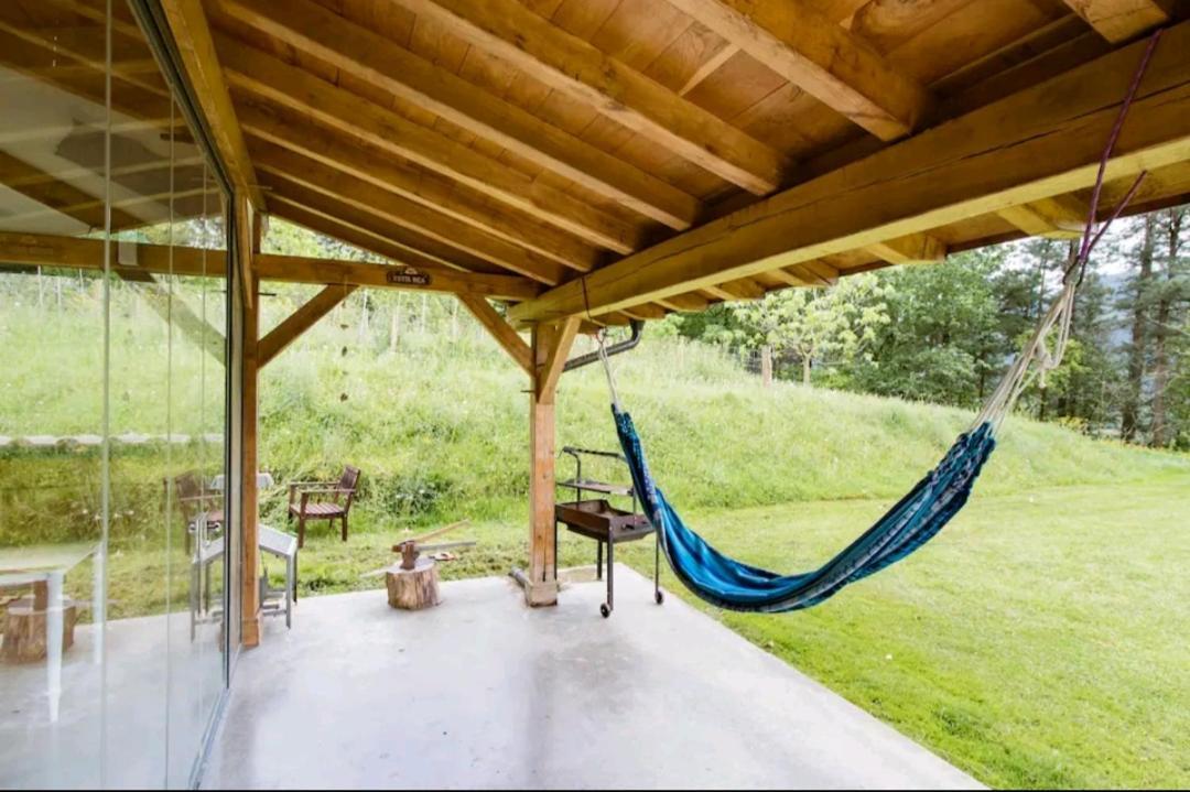 Chalet Con Piscina Climatizada En La Naturaleza Areatza المظهر الخارجي الصورة